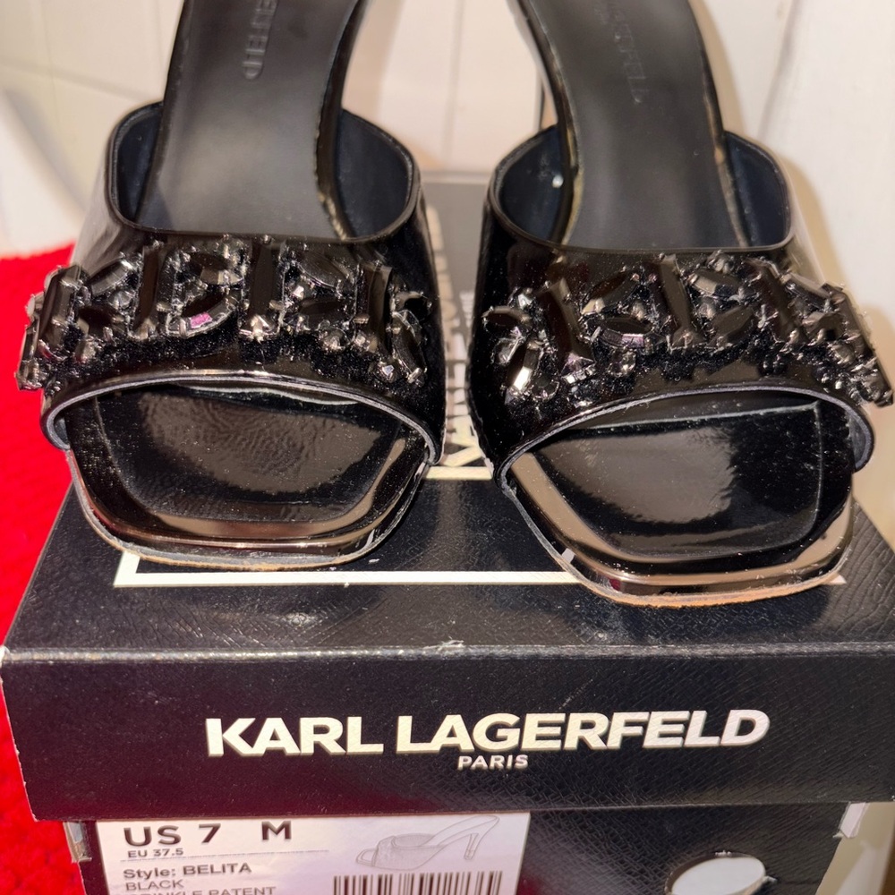 Karl Lagerfeld Black Heels with Sophisticated Design